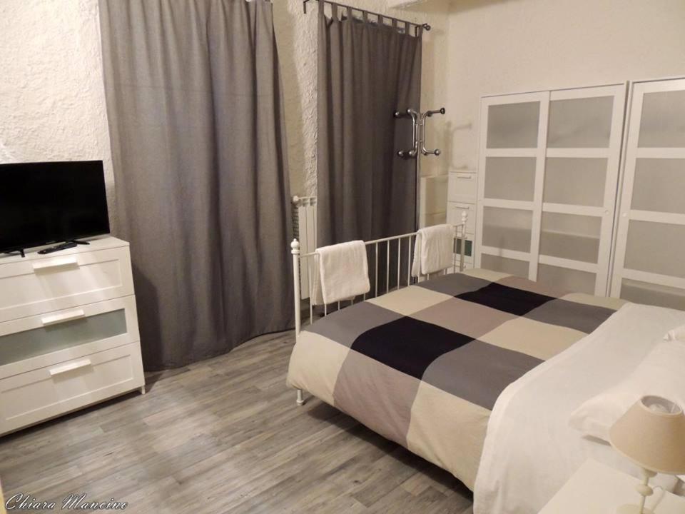 La Casa Del Colonnello Hotell Vercelli Exteriör bild